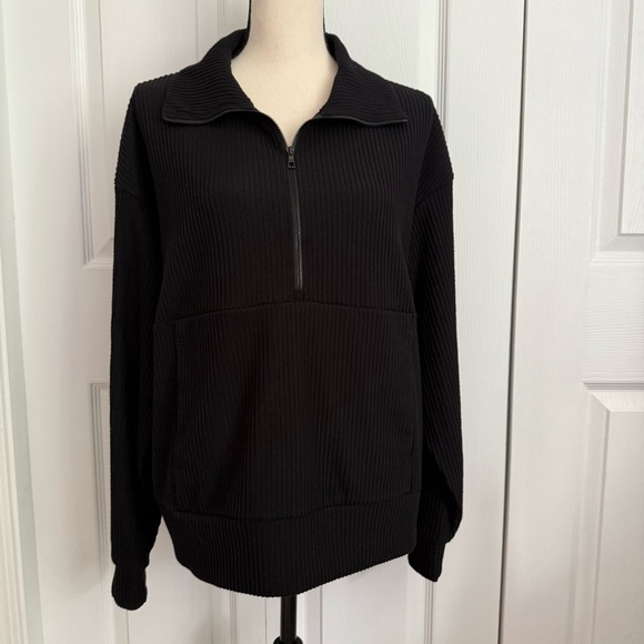 Avia Tops - Avia Black half Zip-Up long sleeve Sweater with front kangaroo pocket size Large